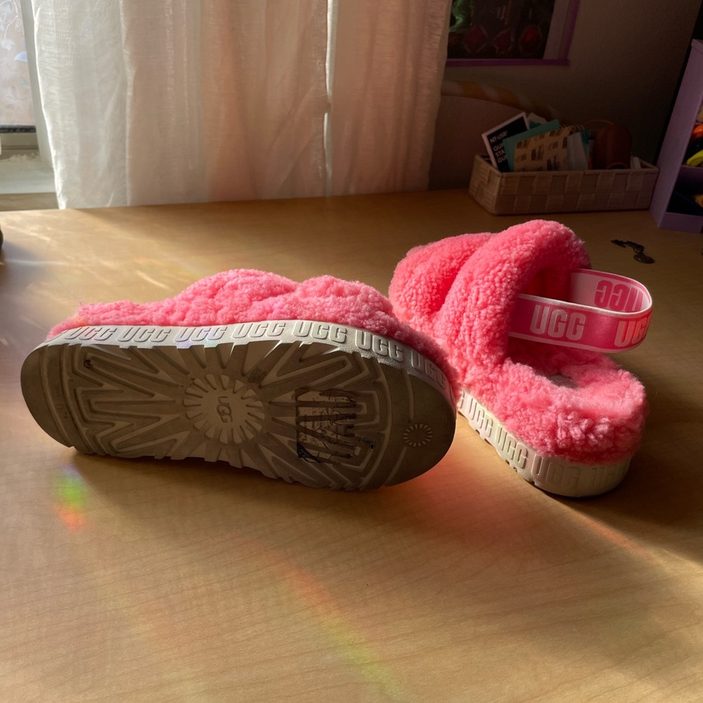 Ugg pink fluffy platform sandals - Picture 5 of 5